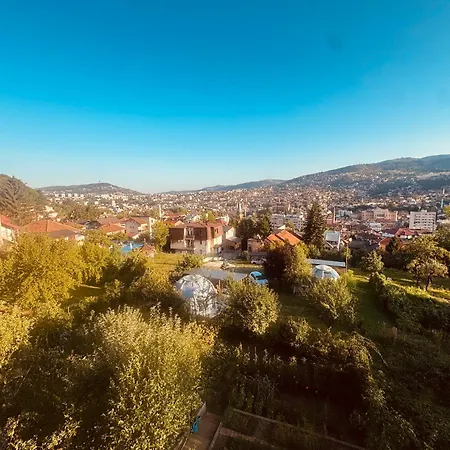 Urban Oasis - Panoramic View Near Old Town Διαμέρισμα *